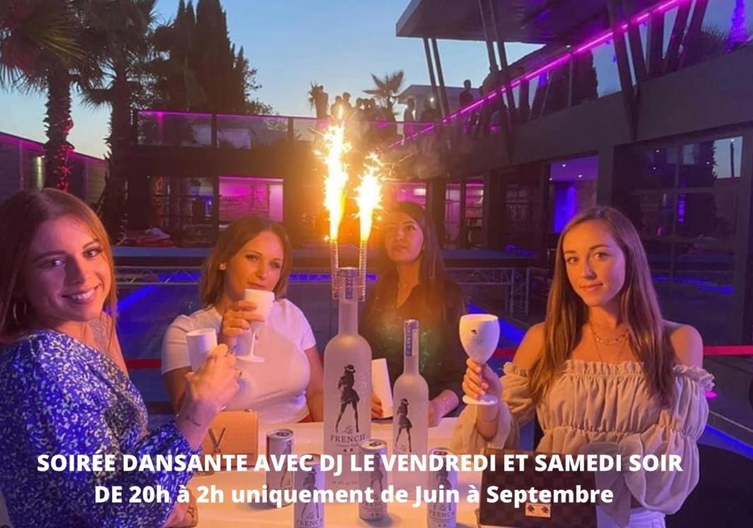 Mas La Farelle Gite, Fitness & Salle De Jeux Gratuite & Spa En Supplement นีมส์ ภายนอก รูปภาพ